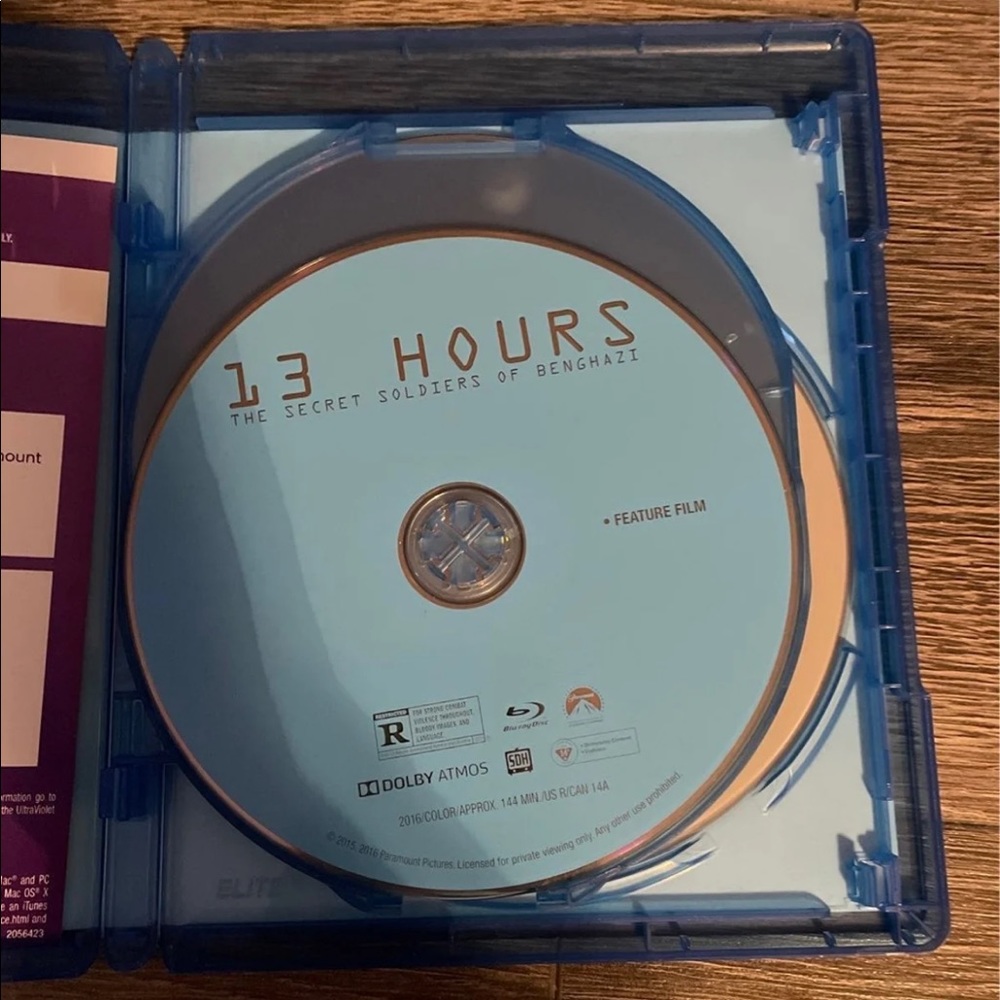 13 Hours - Picture 4 of 5